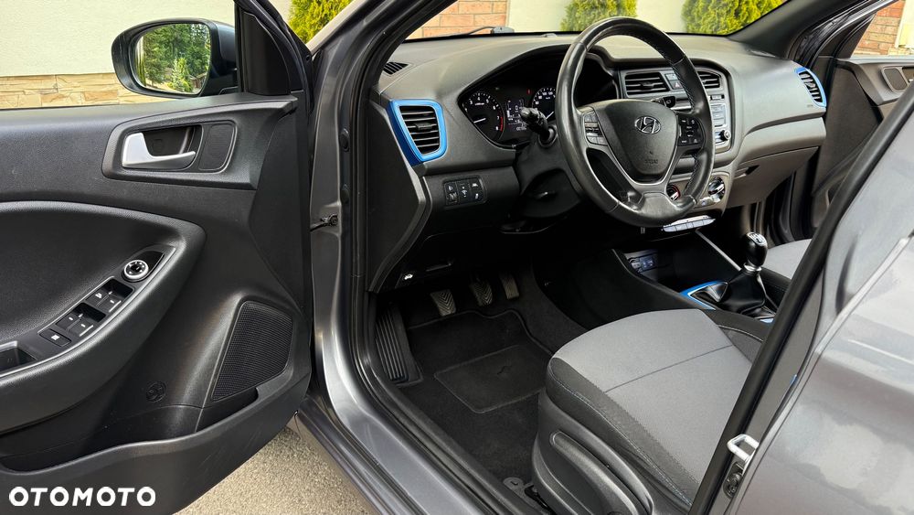 Hyundai i20 - 23