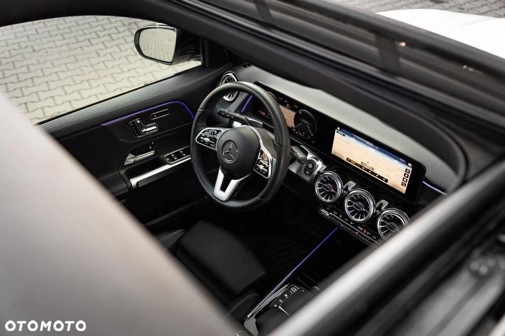 Mercedes-Benz GLB 250 Style 8G-DCT - 22