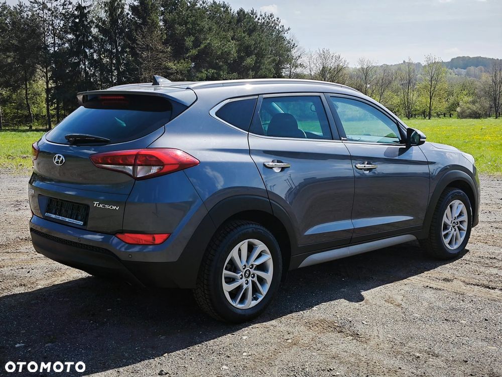 Hyundai Tucson blue 1.7 CRDi 2WD DCT Premium - 10