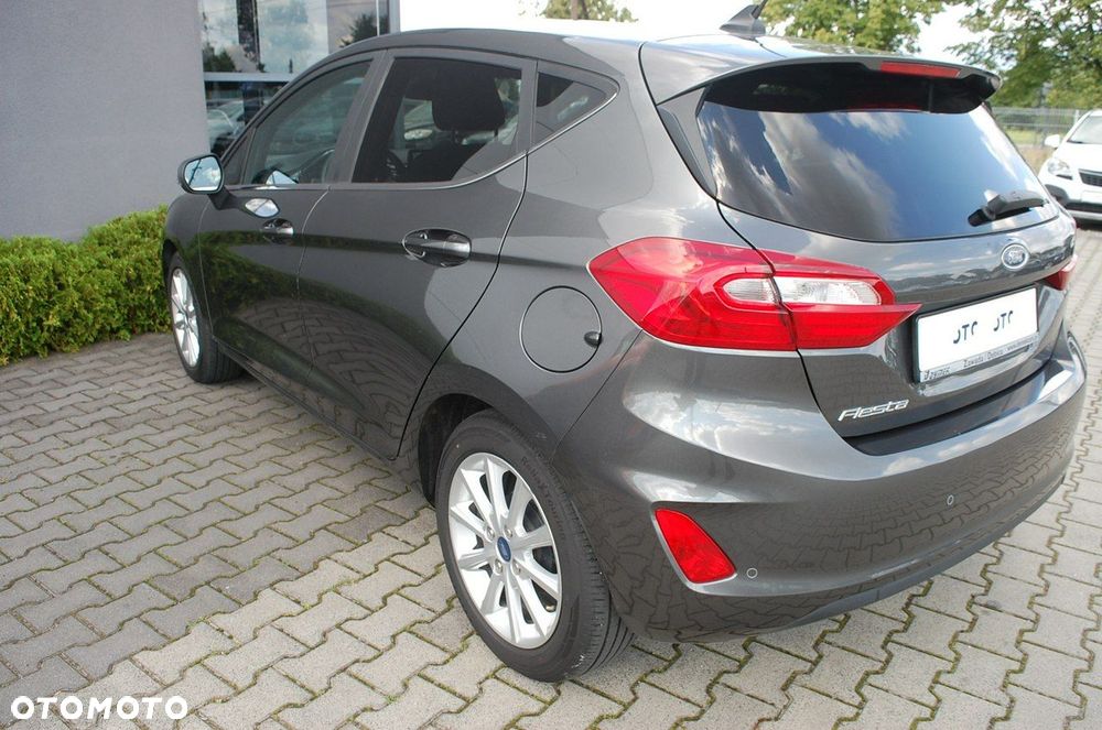 Ford Fiesta - 22