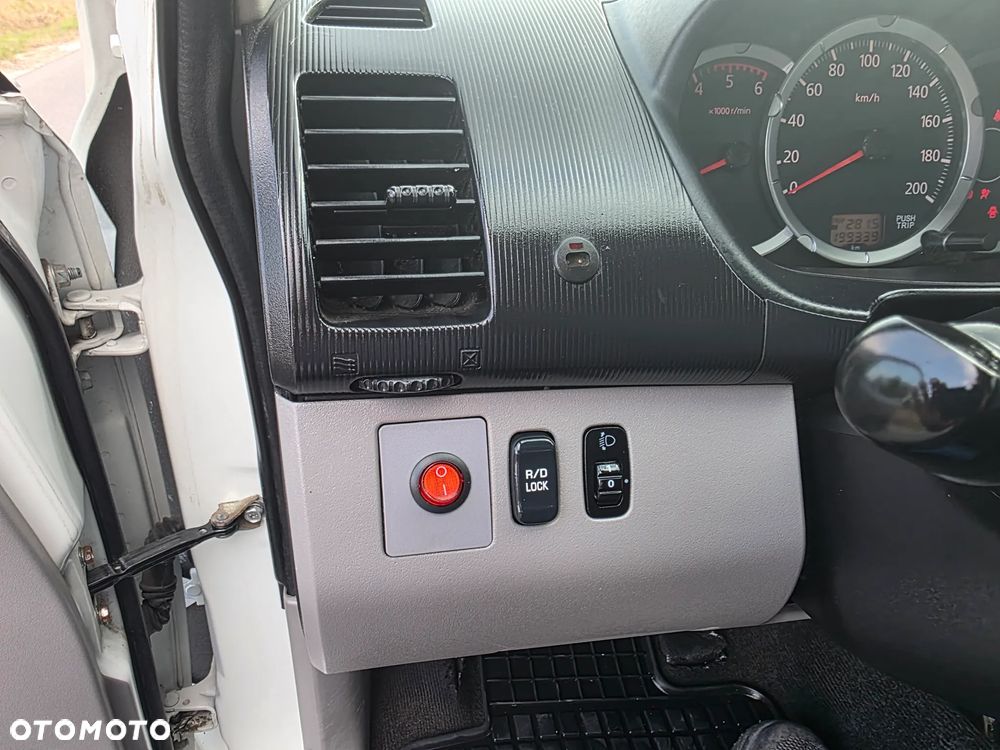 Mitsubishi L200 2.5 DID SC Inform - 15