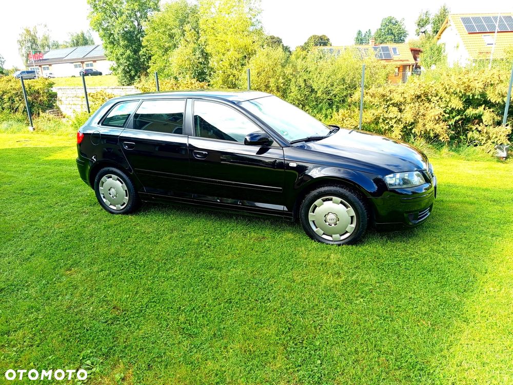 Audi A3 Sportback 1.6 Ambiente - 6