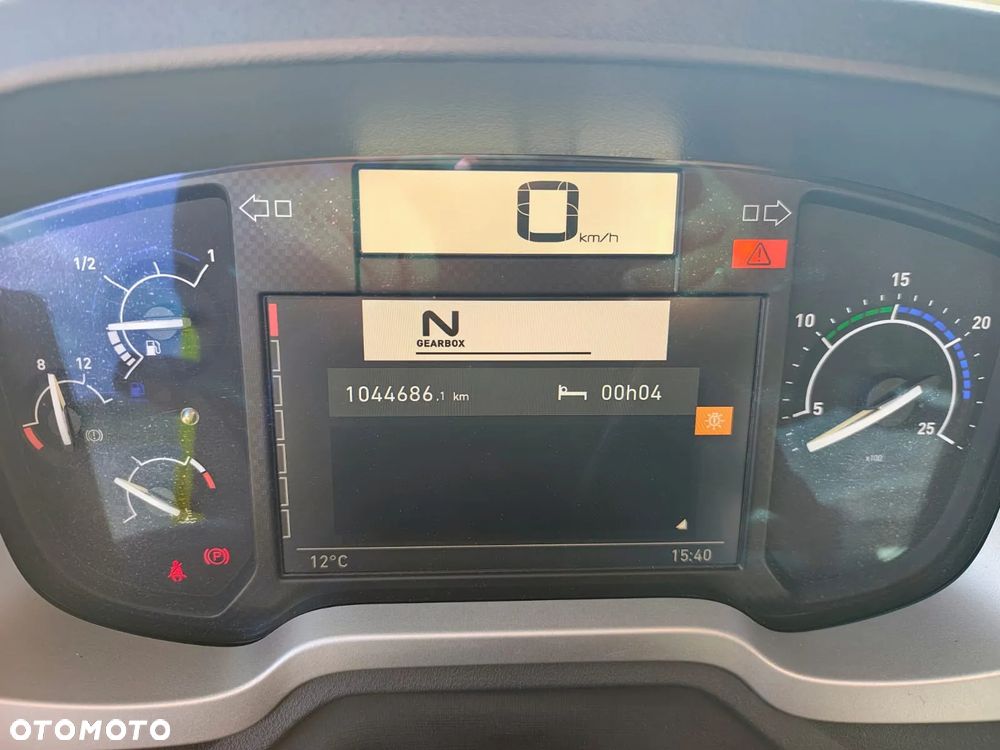 Renault T440 - 8