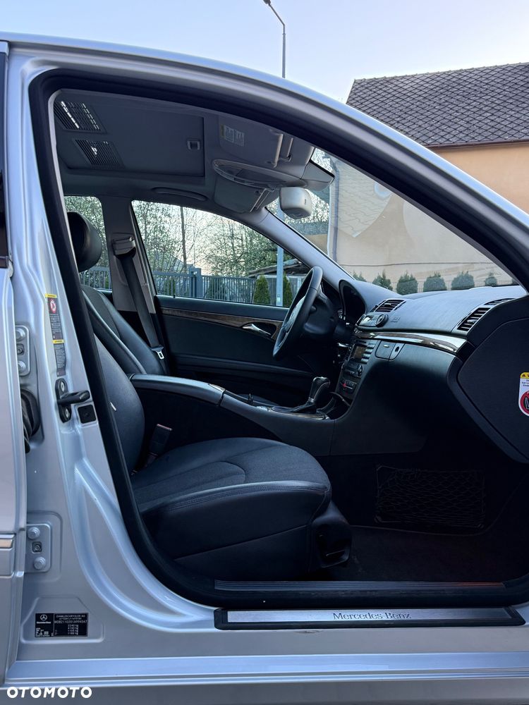 Mercedes-Benz Klasa E - 24