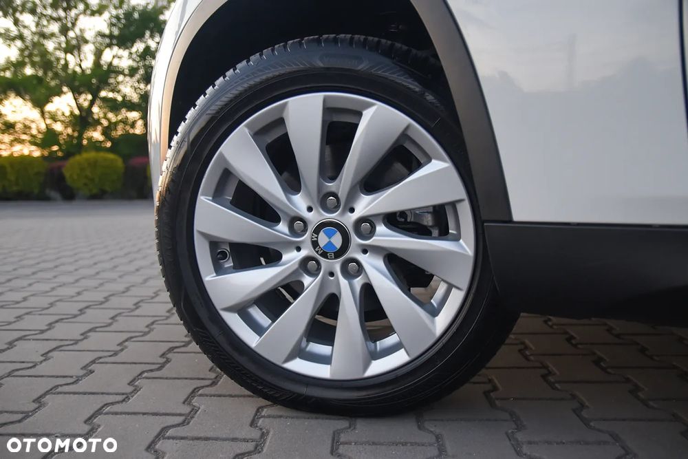 BMW X1 sDrive18i - 23