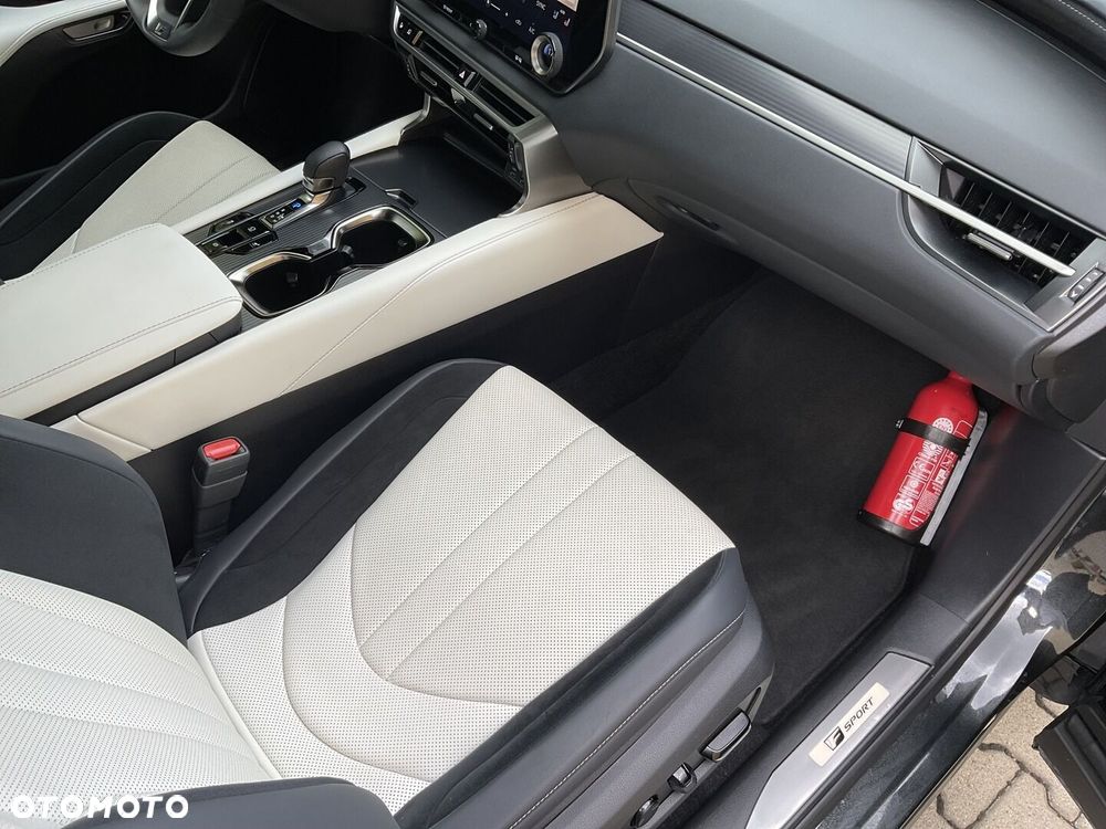 Lexus RX - 13