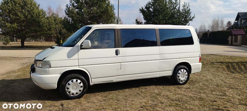 Volkswagen Caravelle - 3