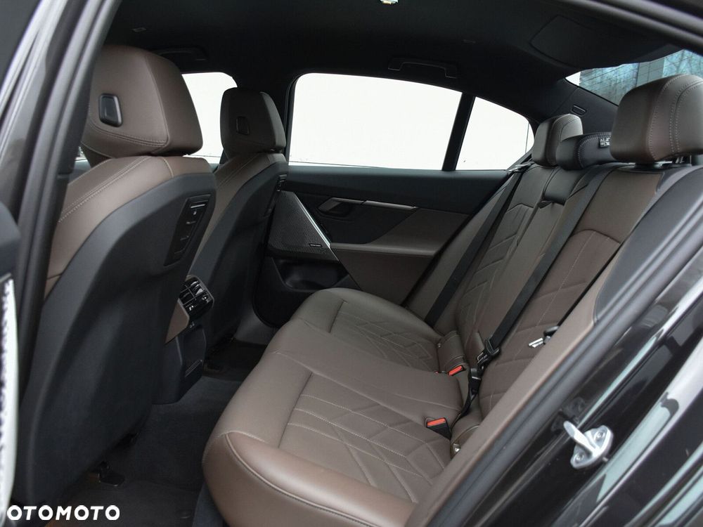 BMW Seria 5 - 17