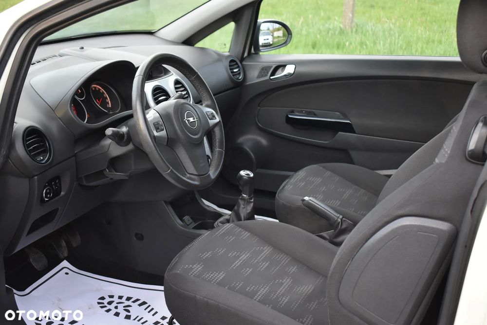 Opel Corsa - 21