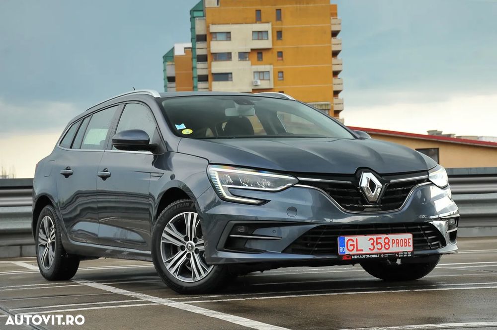 RENAULT Megane 2023 — imagine 2
