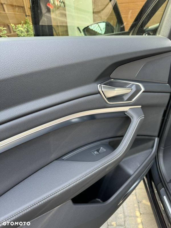 Audi Q8 e-tron 50 95kWh Quattro Advanced - 21