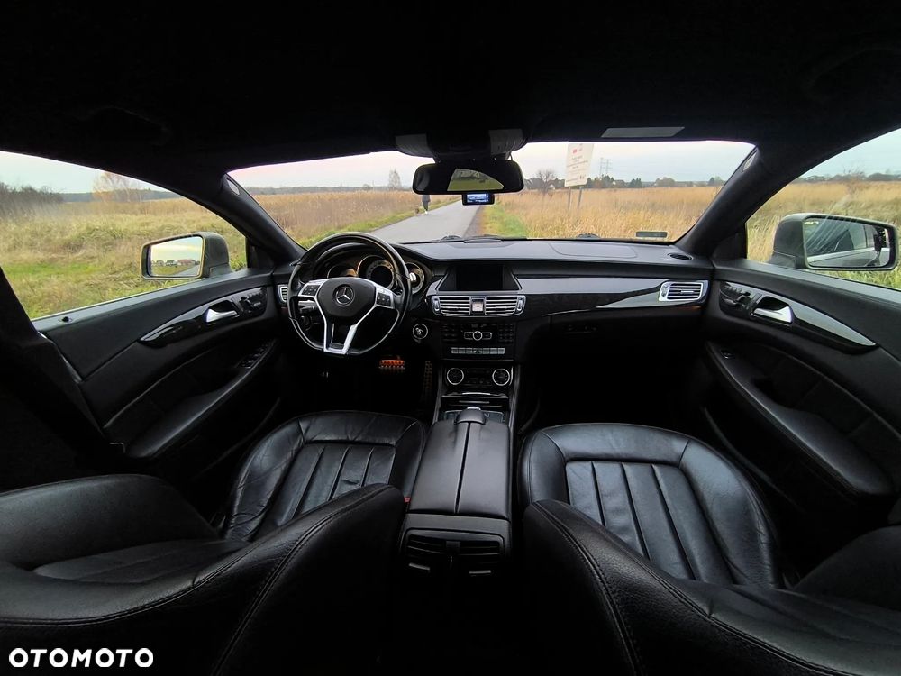 Mercedes-Benz CLS - 7