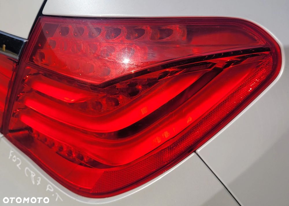 LAMPA W BŁOTNIK PRAWY TYŁ TYLNA BMW F01 F02 F04 C87 - 1