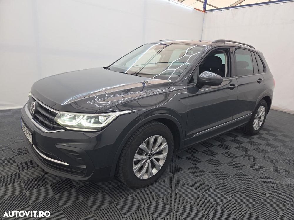 Volkswagen Tiguan 2022 photo 2