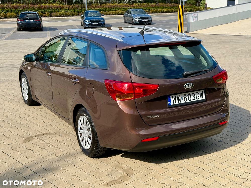 Kia Ceed - 5