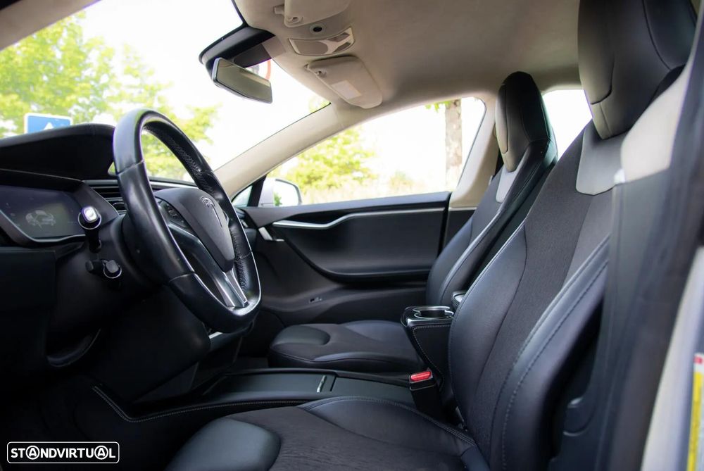 Tesla Model S 70D AWD - 42