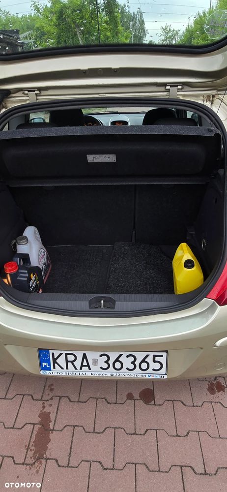 Opel Corsa 1.2 16V - 13