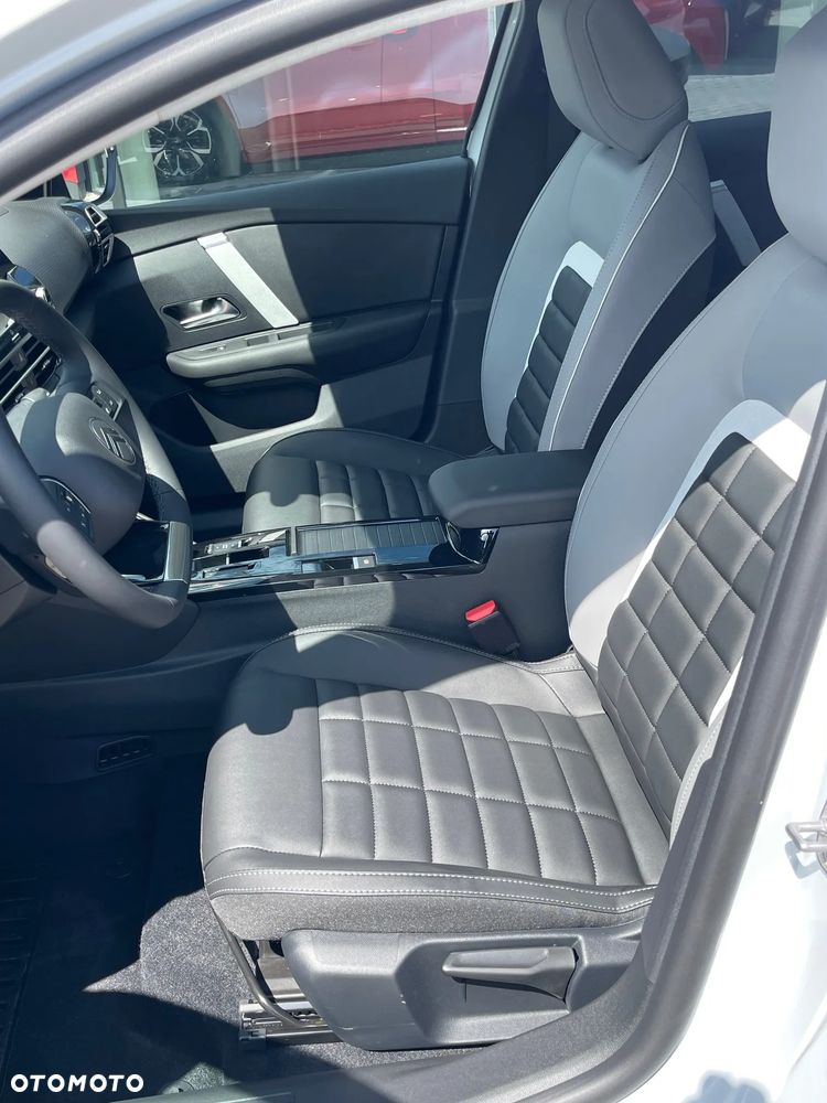 Citroën C4X 1.2 mHEV Max eDCT6 - 15