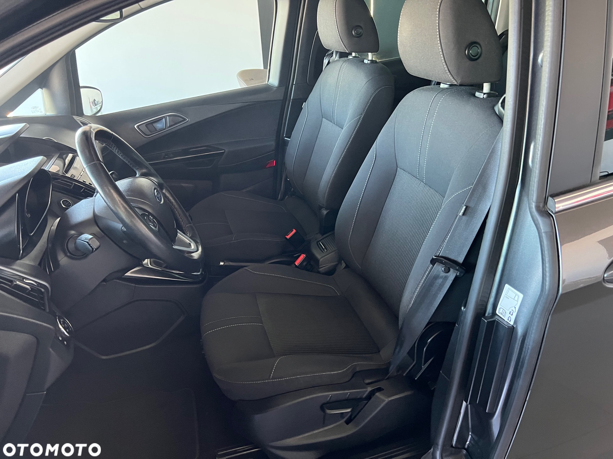 Ford B-MAX 1.0 EcoBoost Titanium - 12