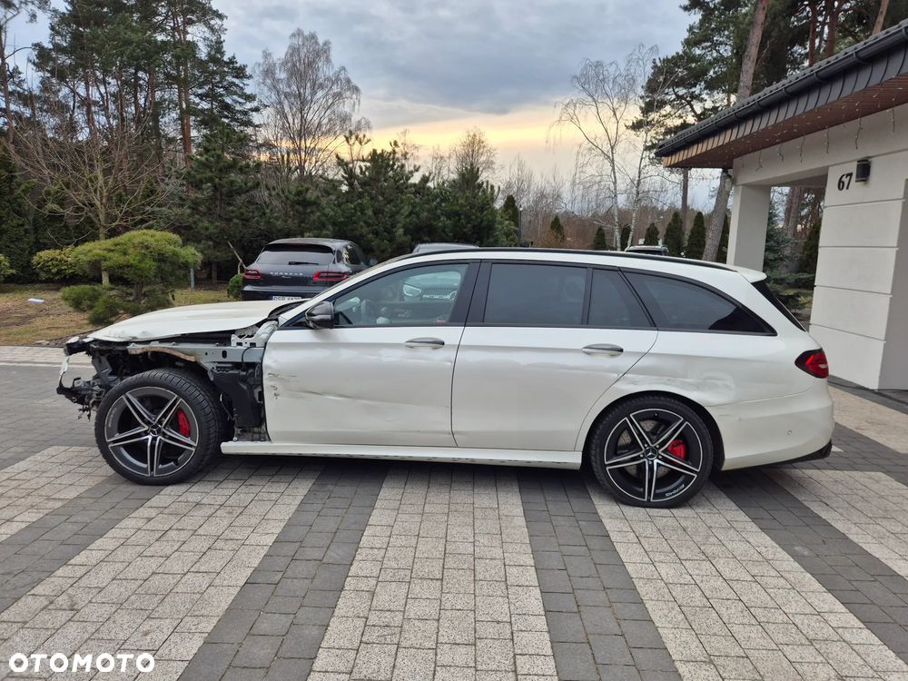 Mercedes-Benz Klasa E - 9