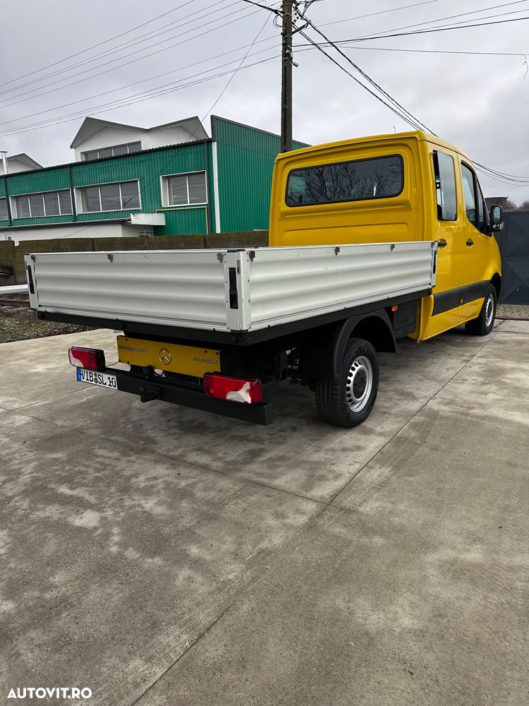 Mercedes-Benz Sprinter - 4