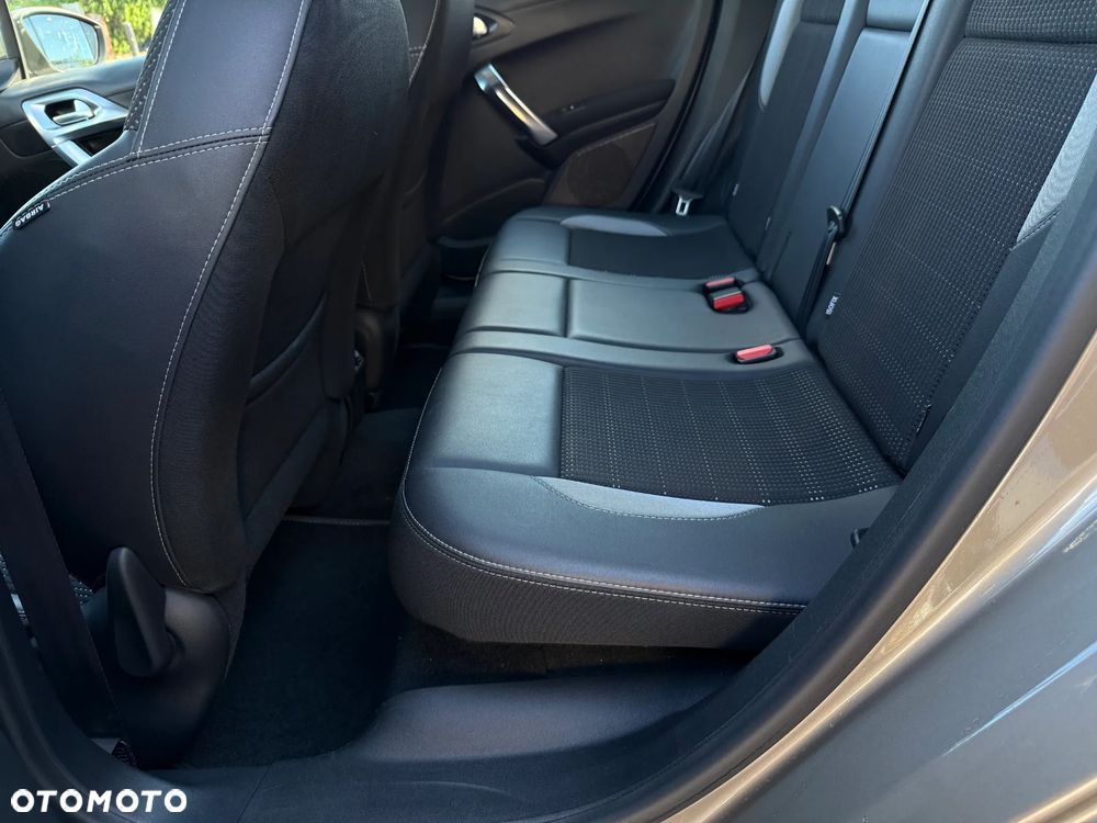 Peugeot 2008 PureTech 110 Stop&Start Allure - 27