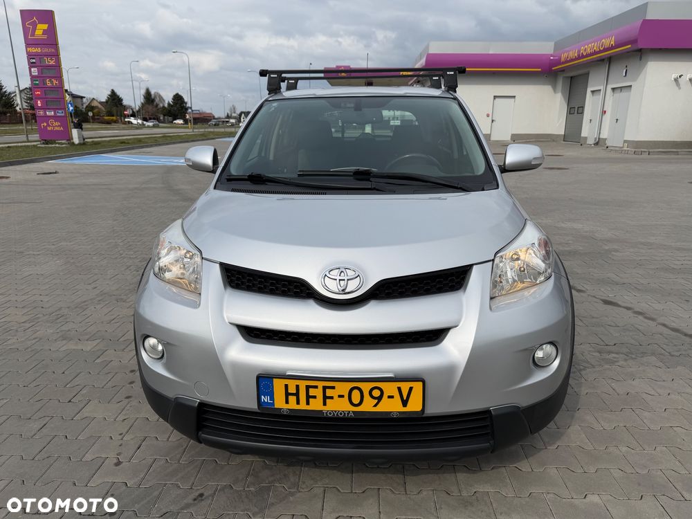 Toyota Urban Cruiser 1.4 D-4D Sol 4x4 EU5 - 5