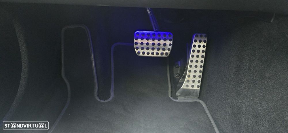 Mercedes-Benz E 220 d 4-Matic All Terrain Avantgarde + - 27