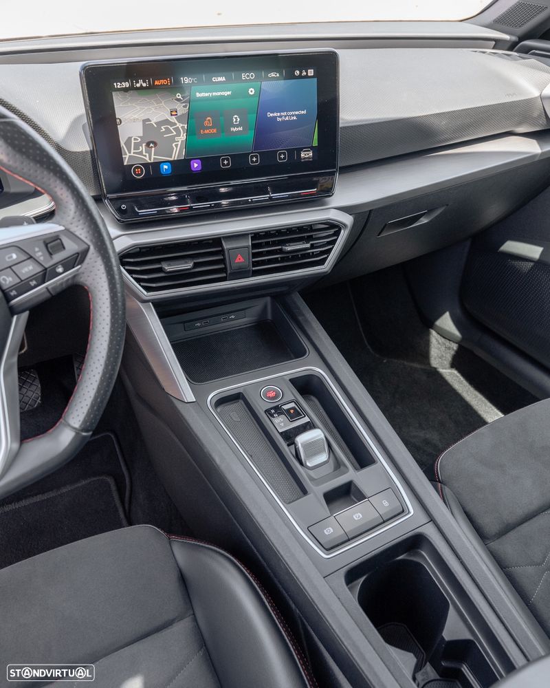 SEAT Leon ST 1.5 e-Hybrid DSG FR Black Edition - 22