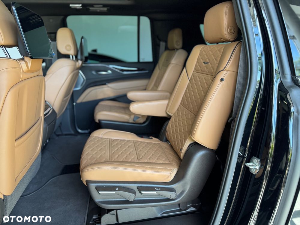 Cadillac Escalade - 23