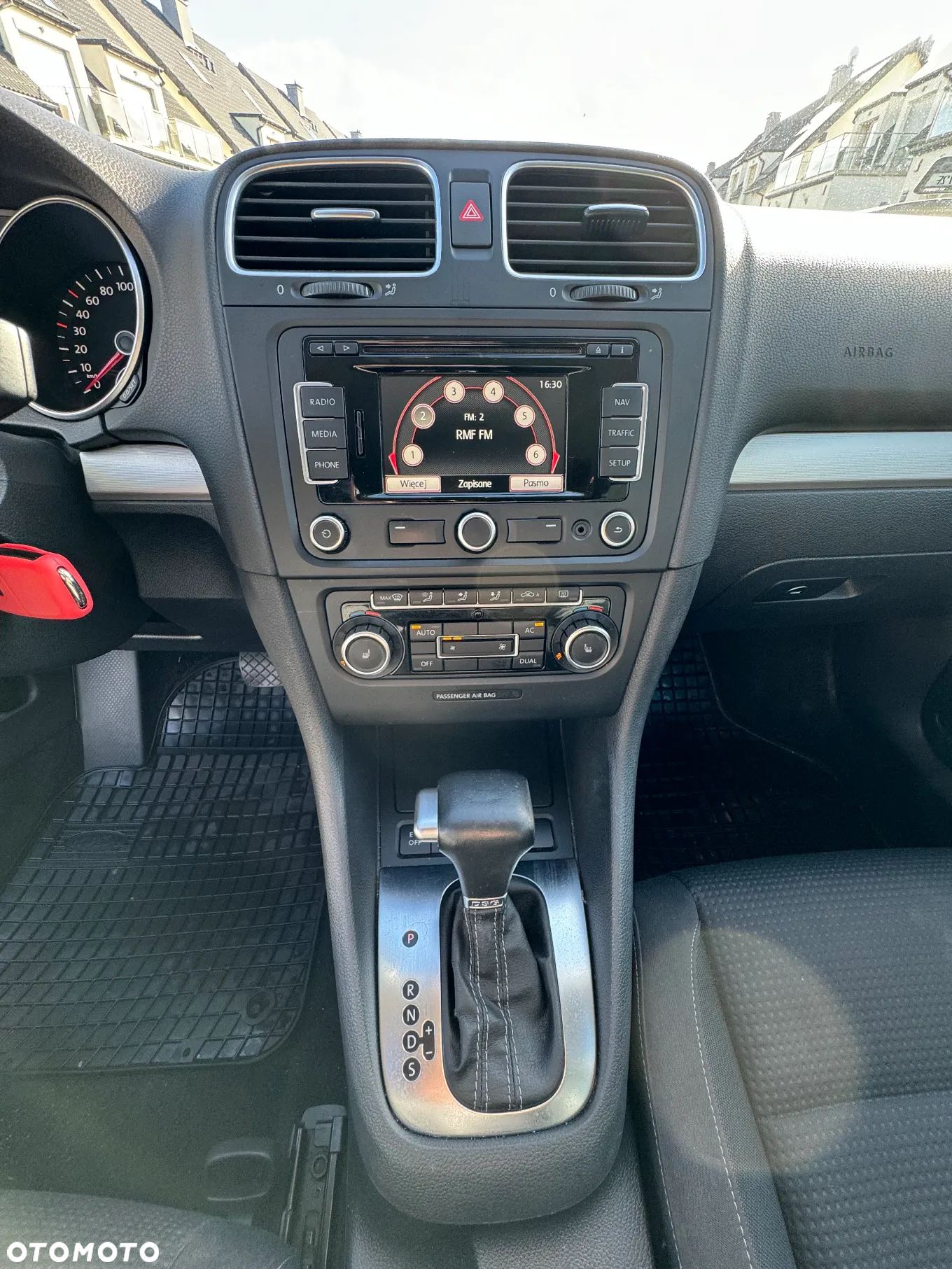 Volkswagen Golf VI 1.4 TSI Highline DSG - 12