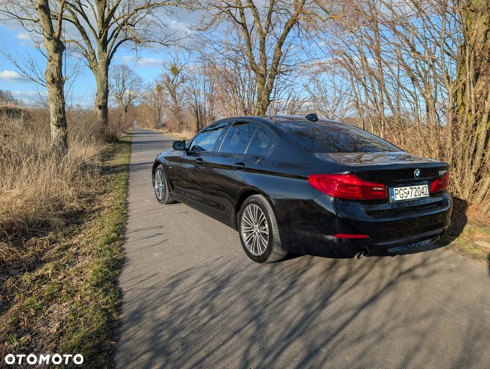 BMW Seria 5 520d Efficient Dynamics Edition Sport Line - 2
