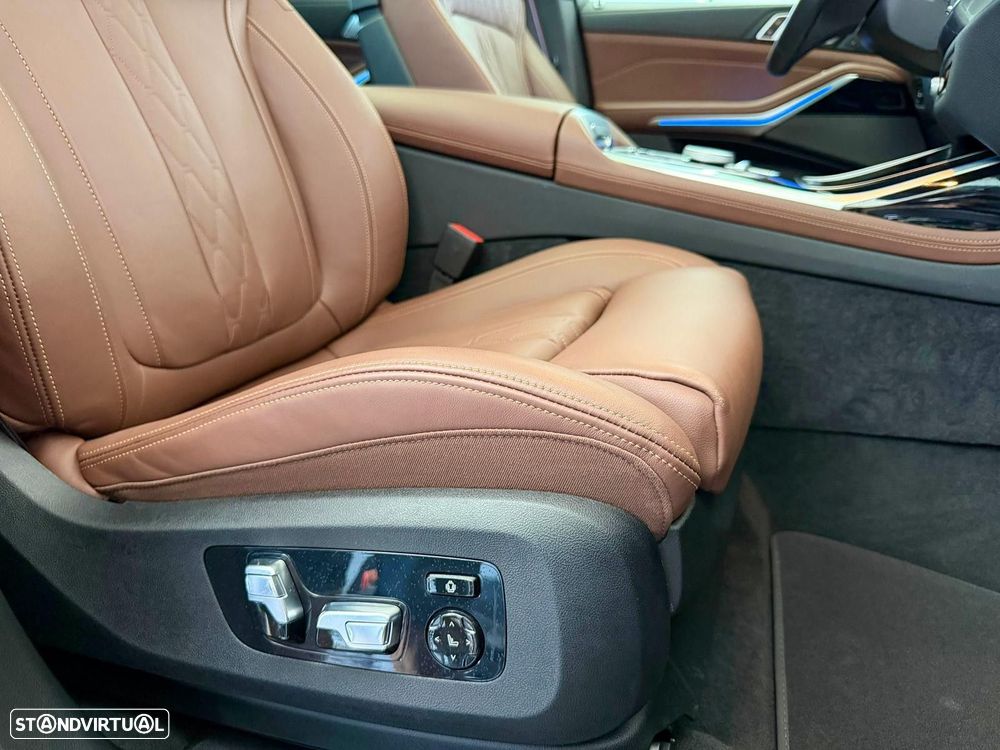 BMW X7 40 i xDrive Pack M Desportivo Pro - 34