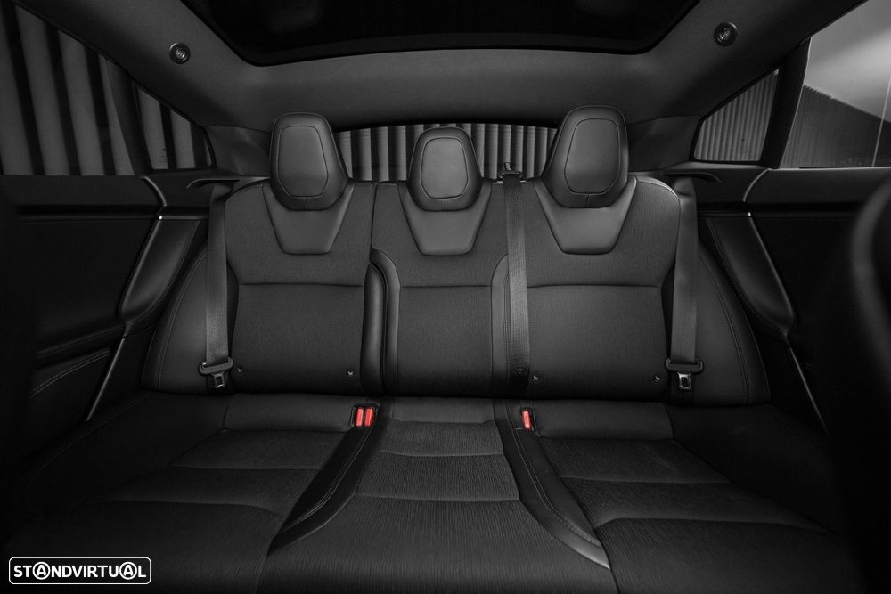 Tesla Model S 75D - 39