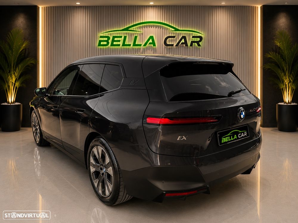 BMW iX xDrive 40 Pack Desportivo - 5
