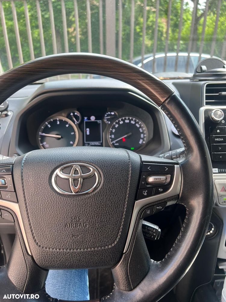 Toyota Land Cruiser 2.8l D-4D 204 CP A/T 7 locuri Luxury AVS Black - 6