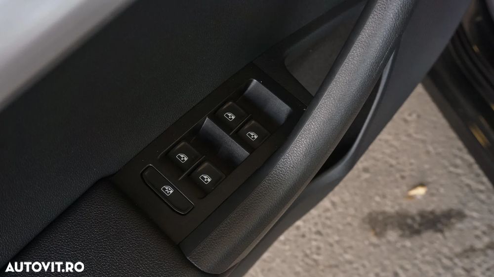 Skoda Octavia 2.0 TDI DSG Ambition - 19