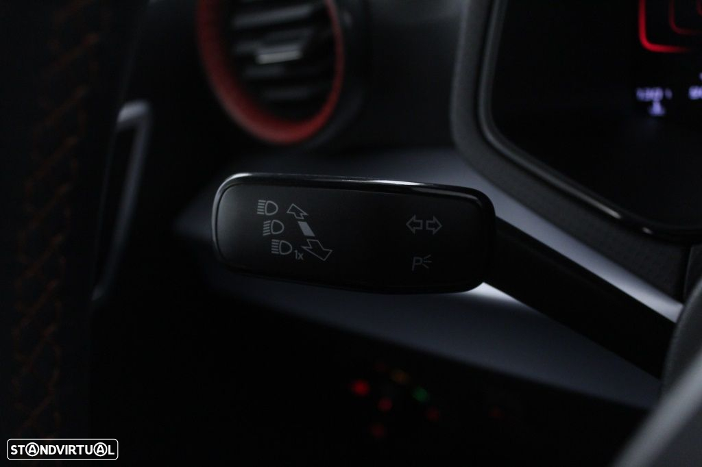 SEAT Arona 1.0 TSI FR - 24