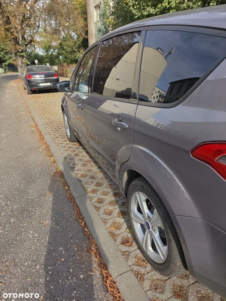 Ford S-Max 2011 photo 4