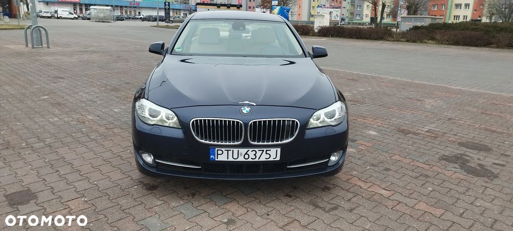 BMW Seria 5 525d - 2