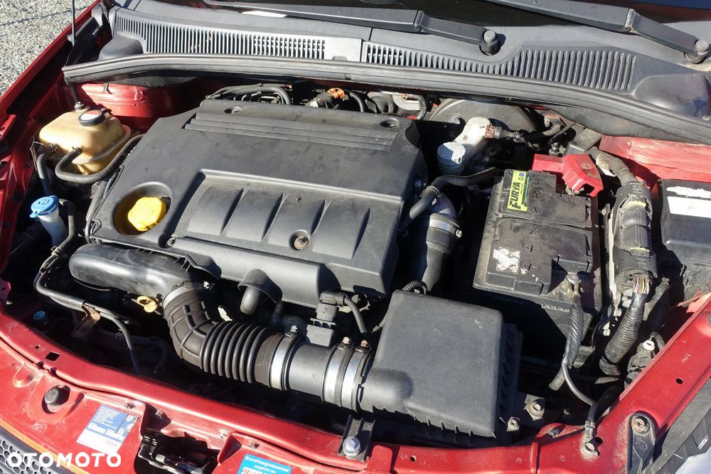 Suzuki SX4 1.9 DDiS DPF 4x4 Comfort - 27