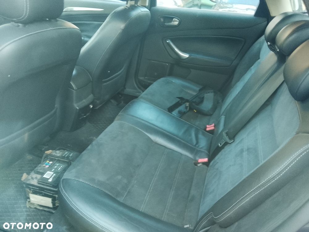 Ford Mondeo - 7