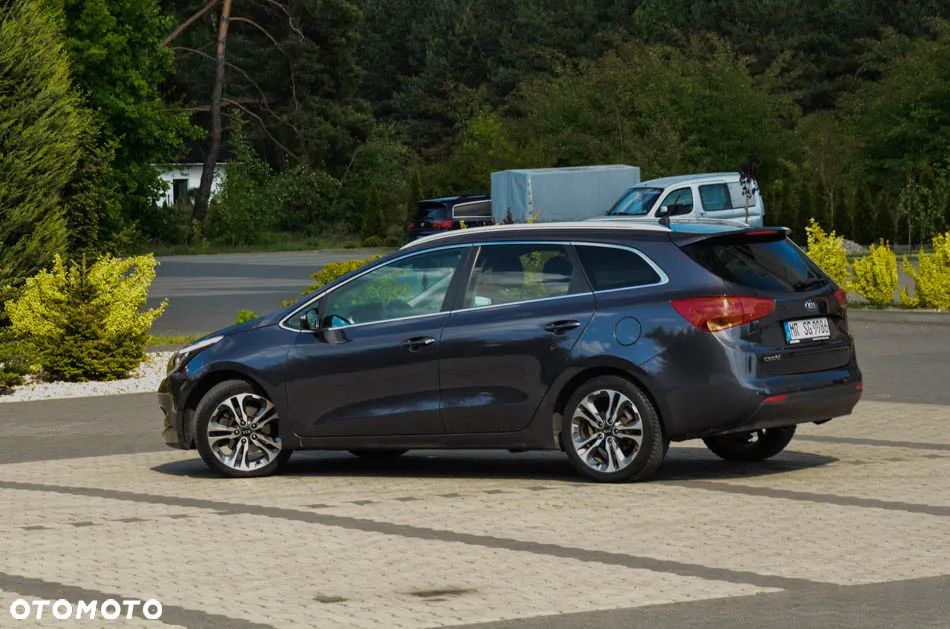Kia Ceed 1.6 GDI SW Vision - 19