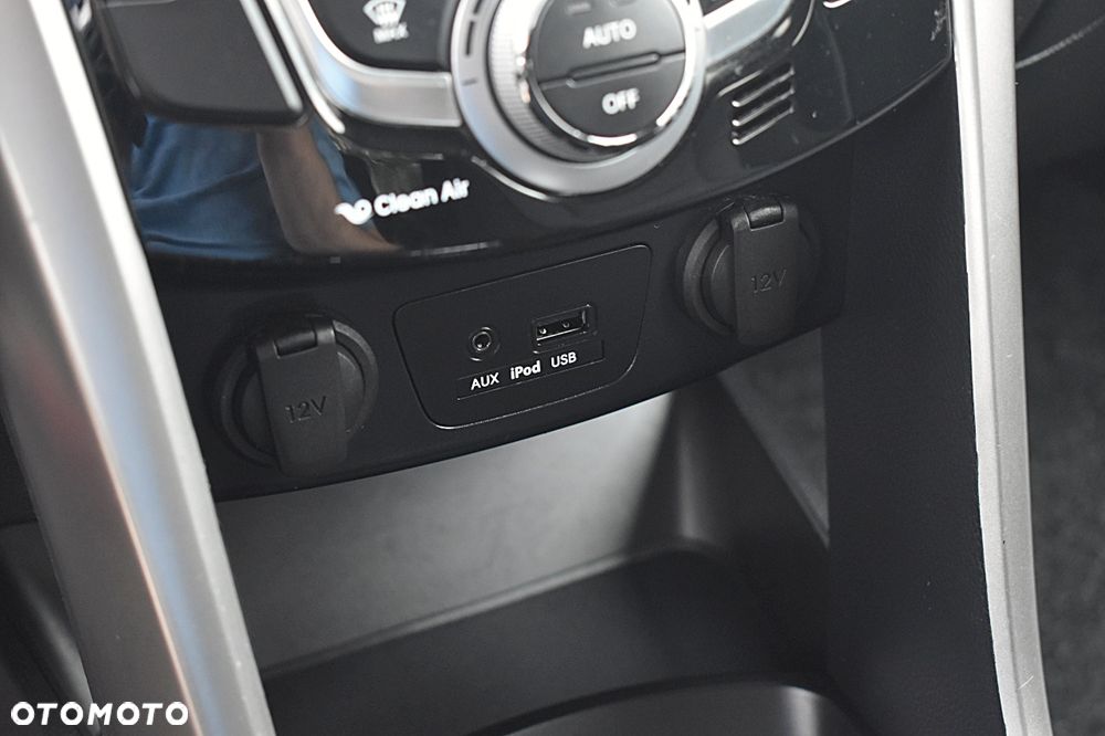 Hyundai i30 1.6 CRDI Trend - 26
