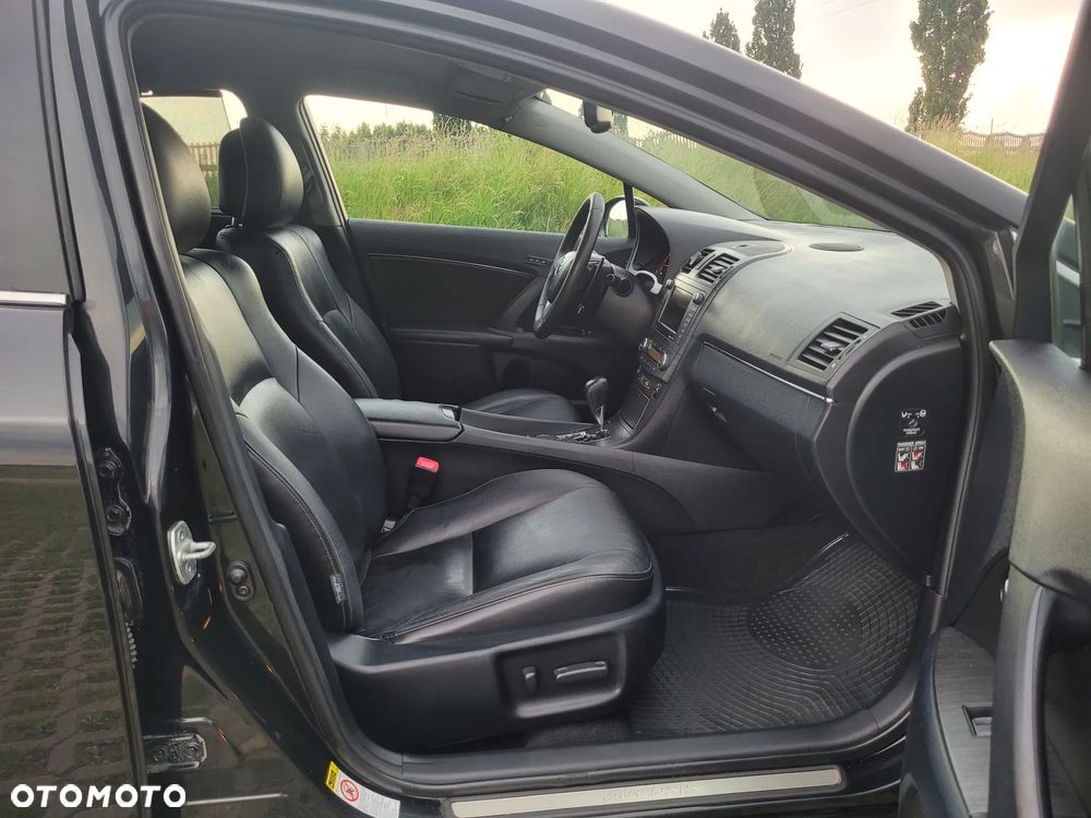Toyota Avensis 2.0 Prestige NAVI MS - 34