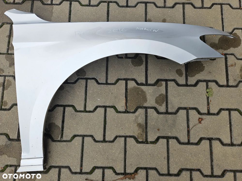 VW Passat B8  błotnik  przód przedni prawy - 2