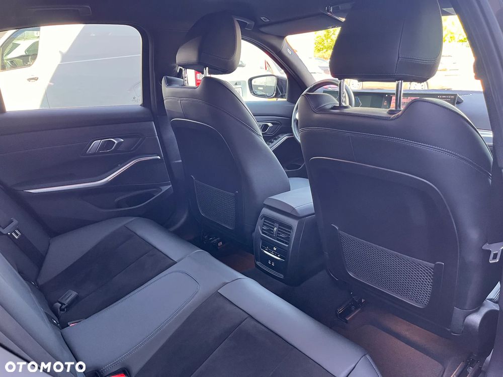 BMW Seria 3 320d mHEV M Sport sport - 22