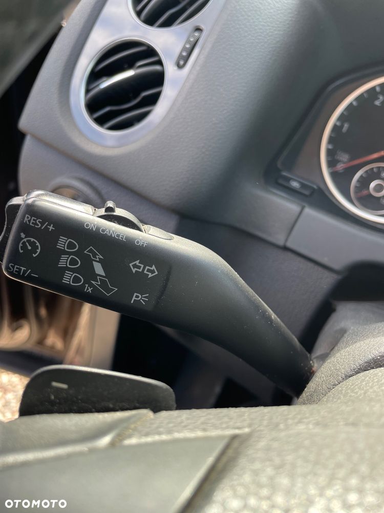 Volkswagen Tiguan 2.0 TDI DPF 4Motion DSG Exclusive - 18