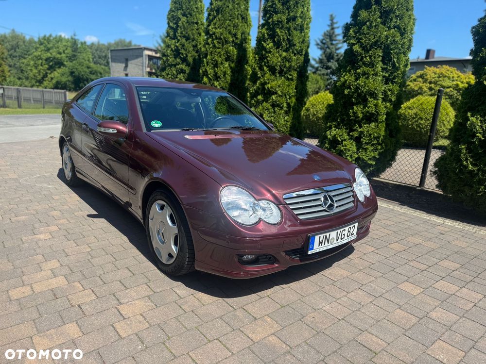 Mercedes-Benz Klasa C 220 CDI DPF Sport Edition - 1