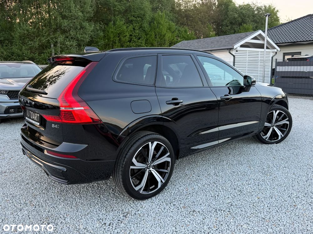 Volvo XC 60 B4 D AWD Ultimate Dark - 18